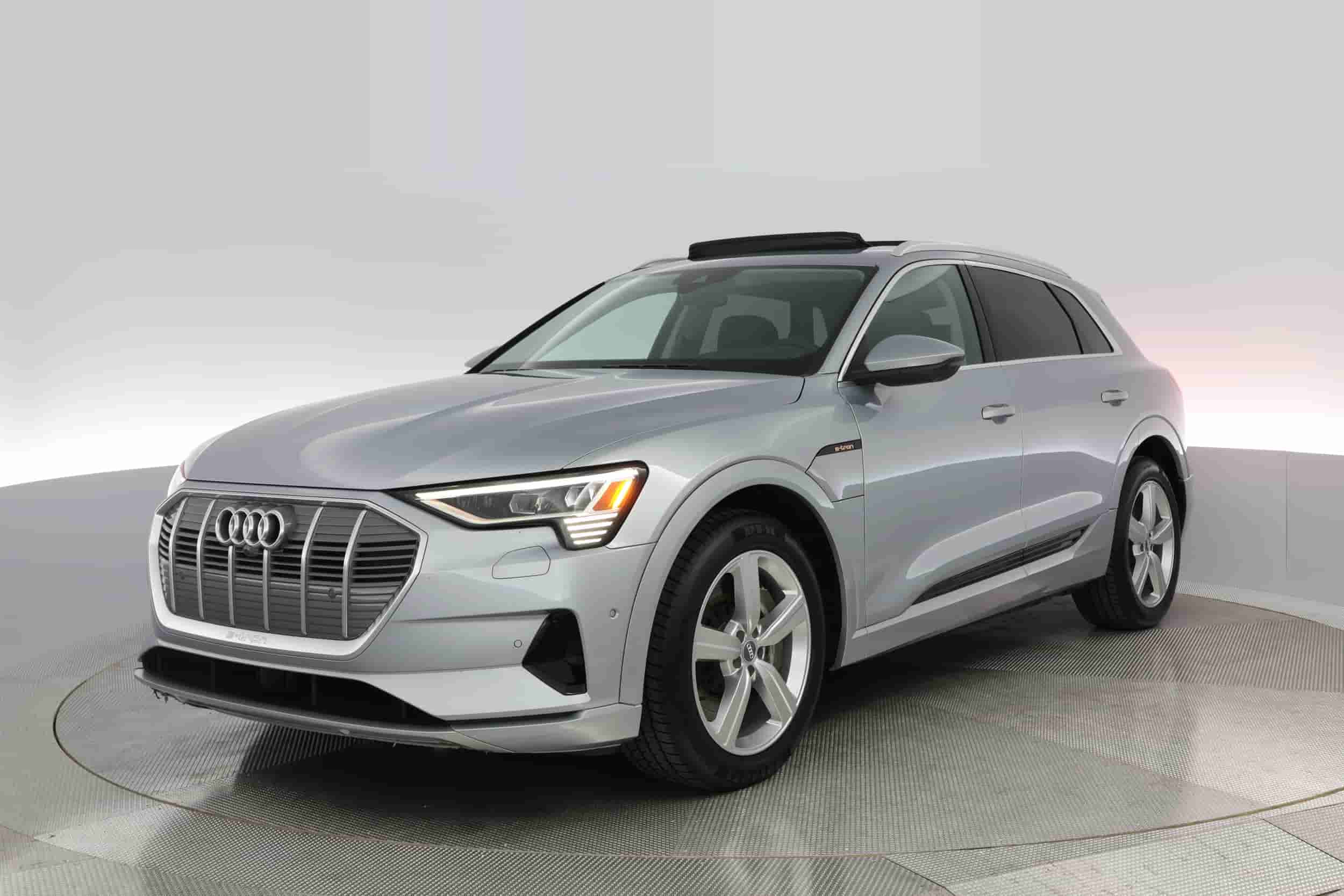 Audi e-tron | EverCar's Co. on EverCars Co.