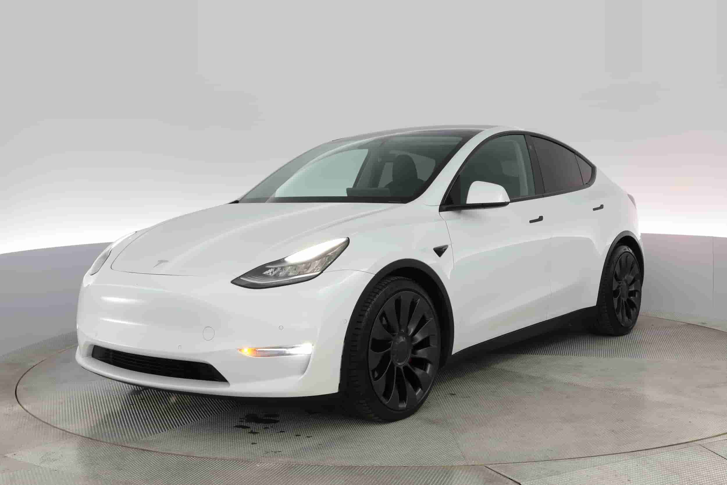 Tesla Model Y | EverCar's Co. on EverCars Co.