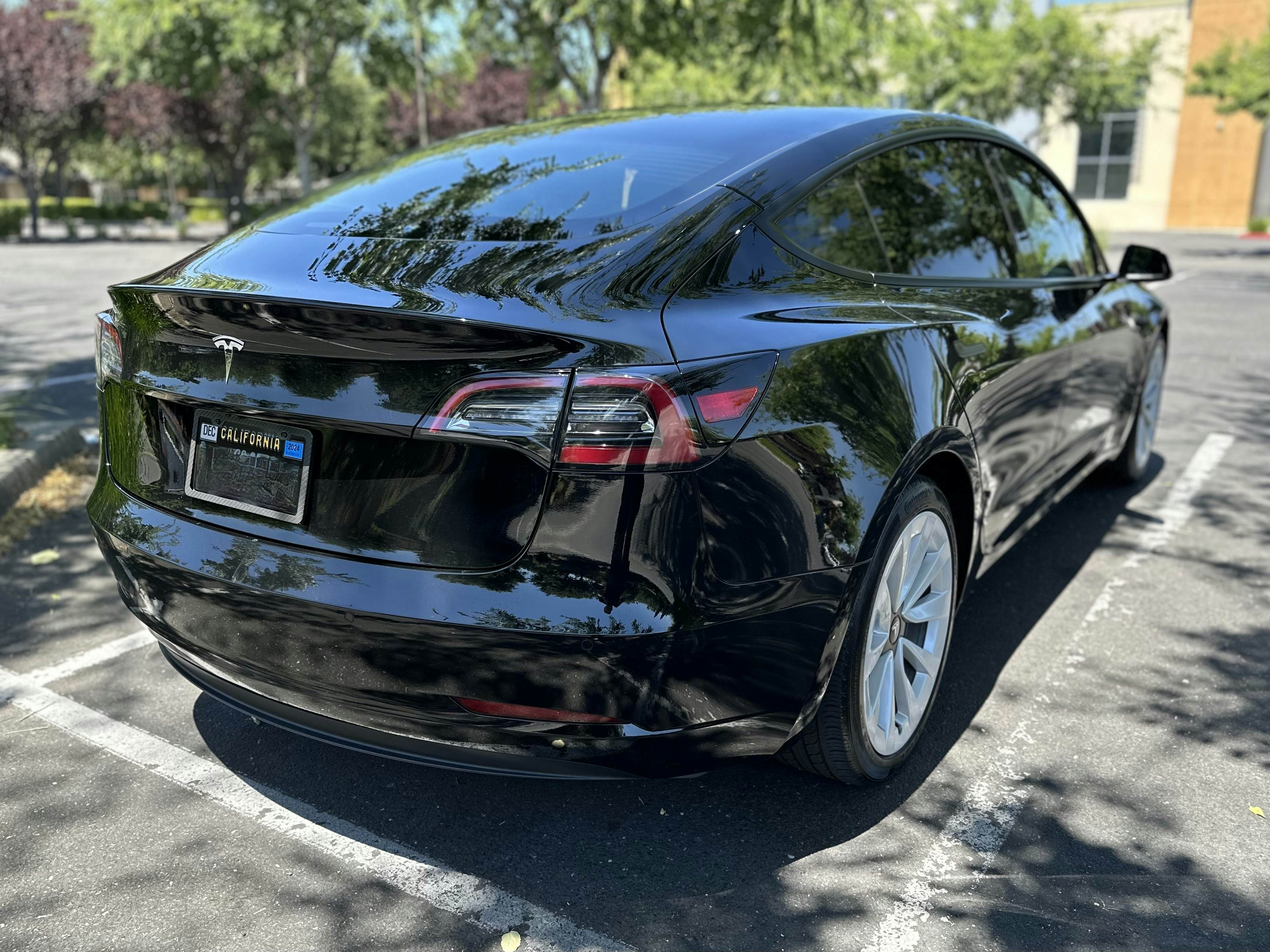 EverCar's Co. extra vehicle's image for Tesla Model 3 - 2021 Standard Range Plus RWD on EverCars Co.