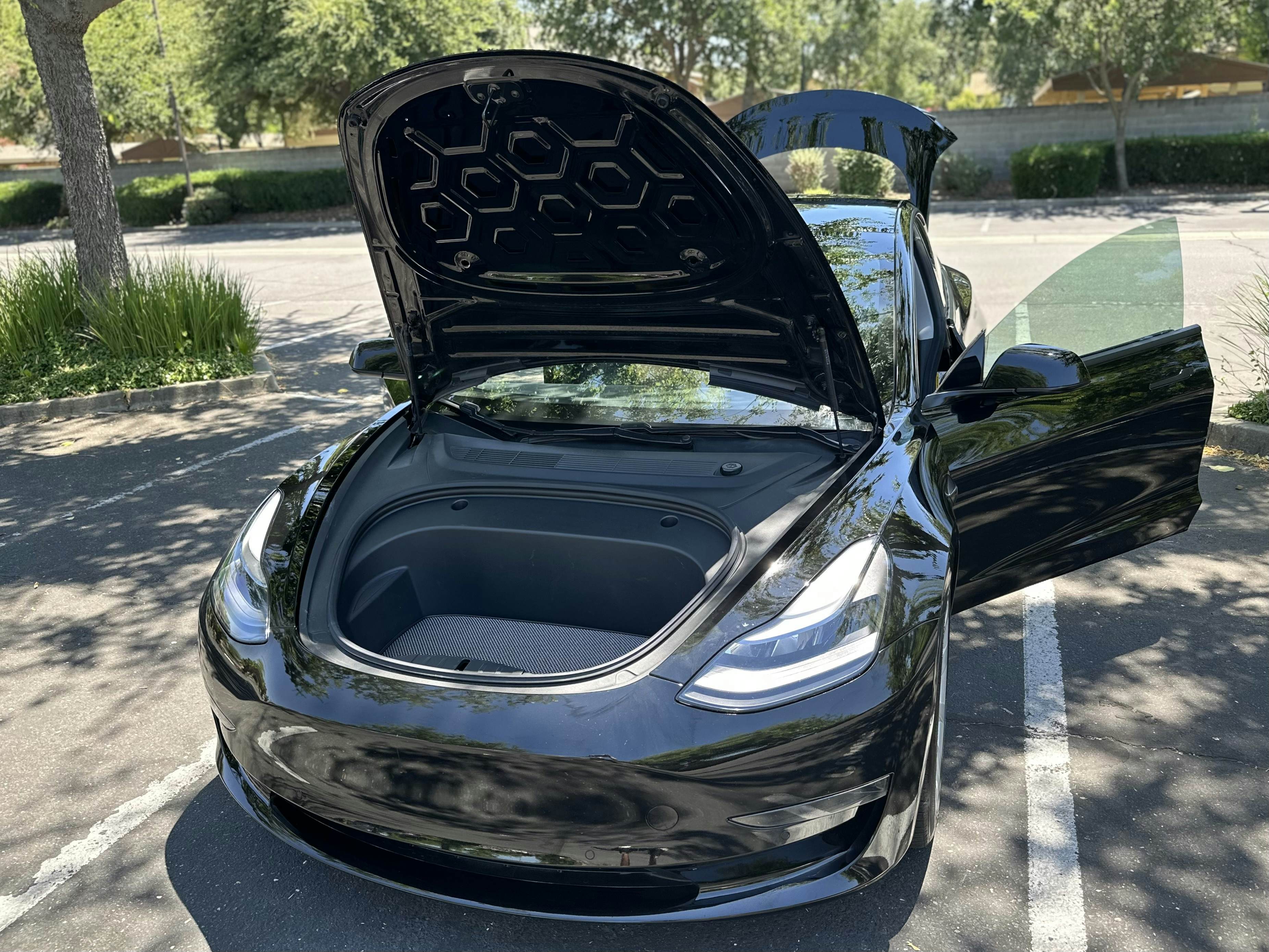 EverCar's Co. extra vehicle's image for Tesla Model 3 - 2021 Standard Range Plus RWD on EverCars Co.