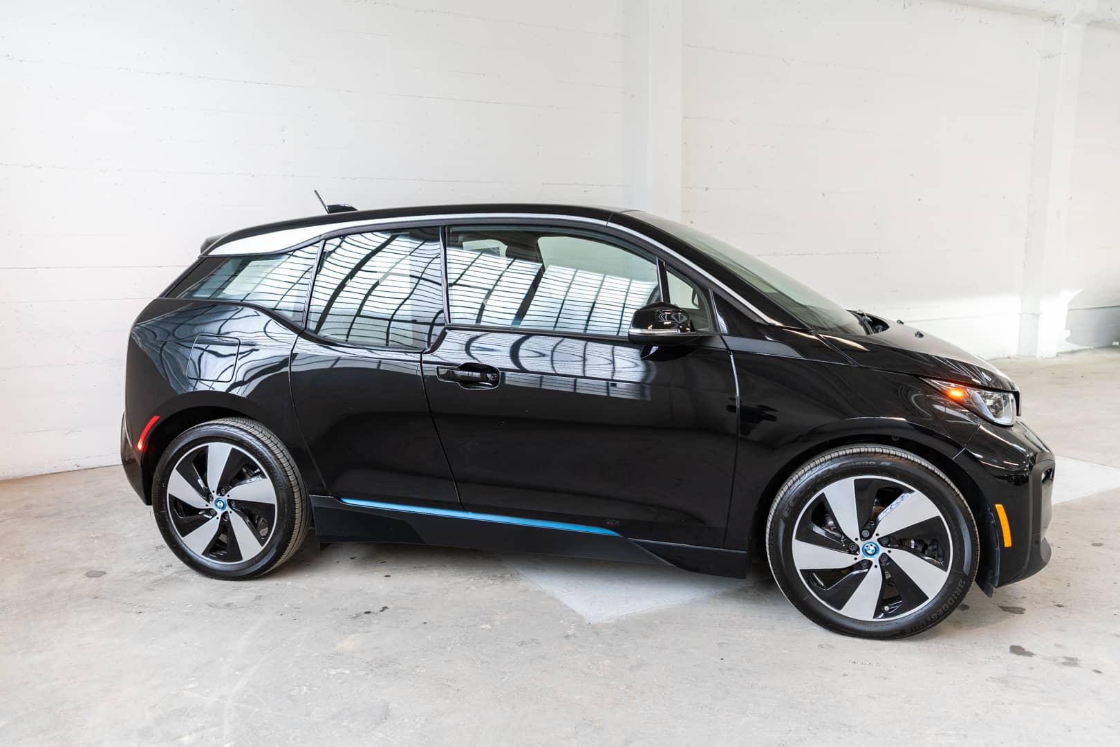 EverCar's Co. vehicle image for BMW i3 - 2021 Deka World on EverCars Co.