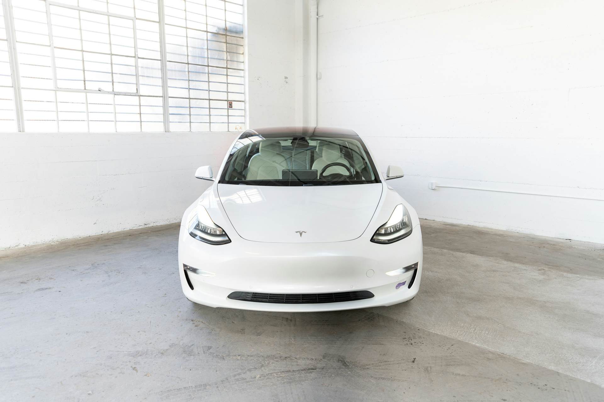 EverCar's Co. extra vehicle's image for Tesla Model 3 - 2018 Mid Range on EverCars Co.