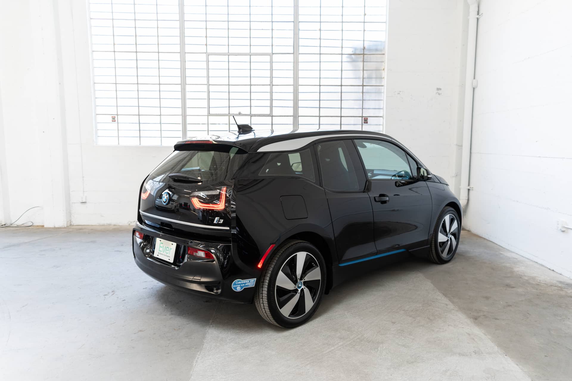 EverCar's Co. vehicle image for BMW i3 - 2021 Deka World on EverCars Co.