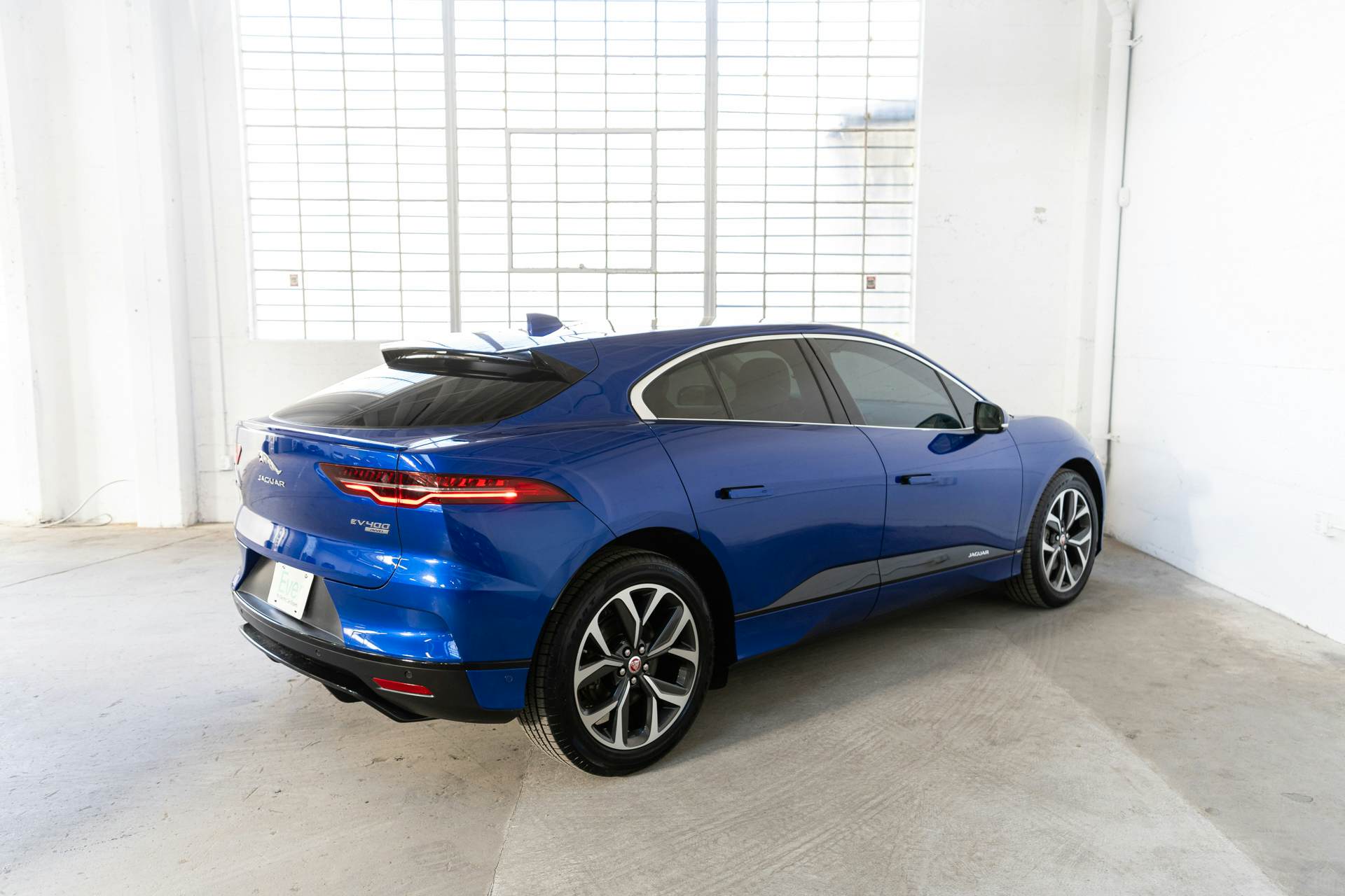 EverCar's Co. extra vehicle's image for Jaguar I-Pace - 2020 SE on EverCars Co.