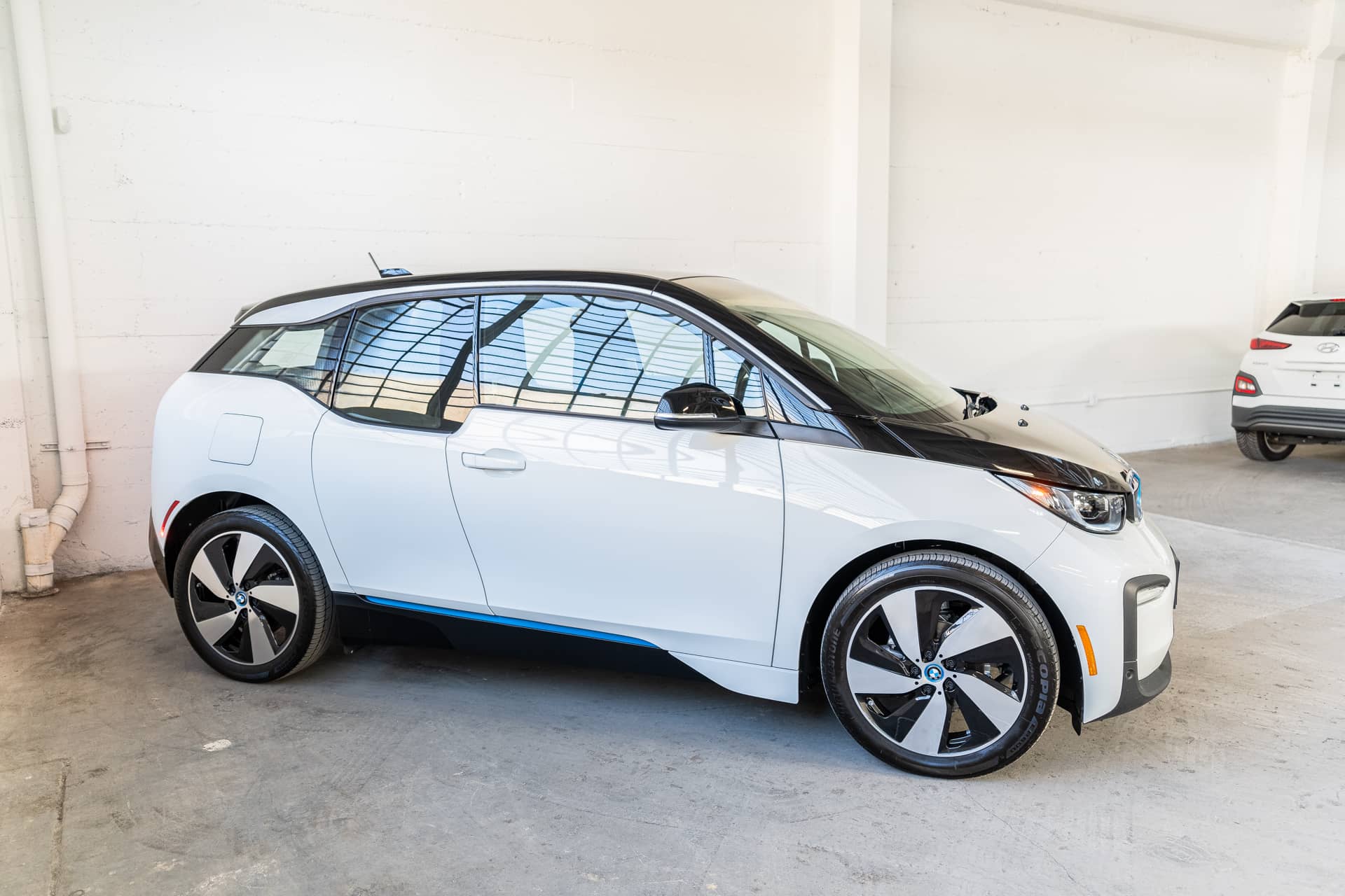 EverCar's Co. vehicle image for BMW i3 - 2021 Deka World on EverCars Co.