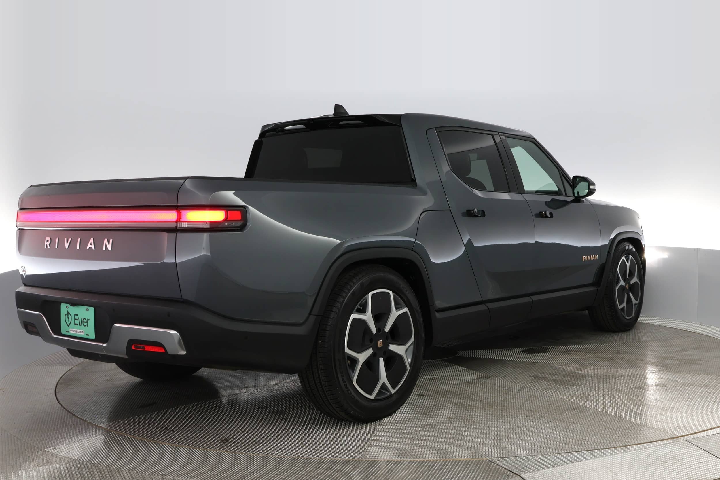 EverCar's Co. vehicle image for Rivian R1T - 2022 Adventure on EverCars Co.