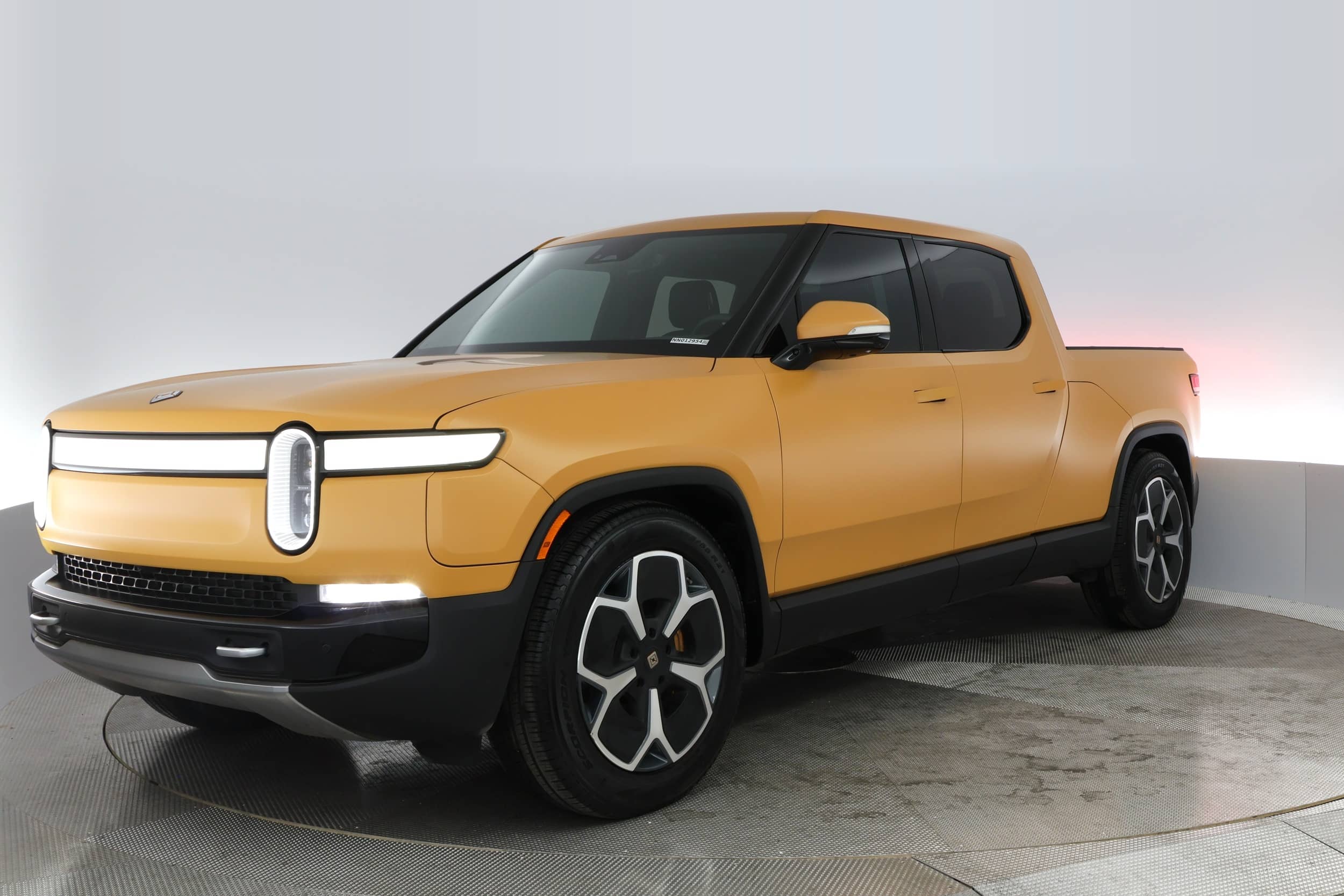 EverCar's Co. vehicle image for Rivian R1T - 2022 Adventure on EverCars Co.