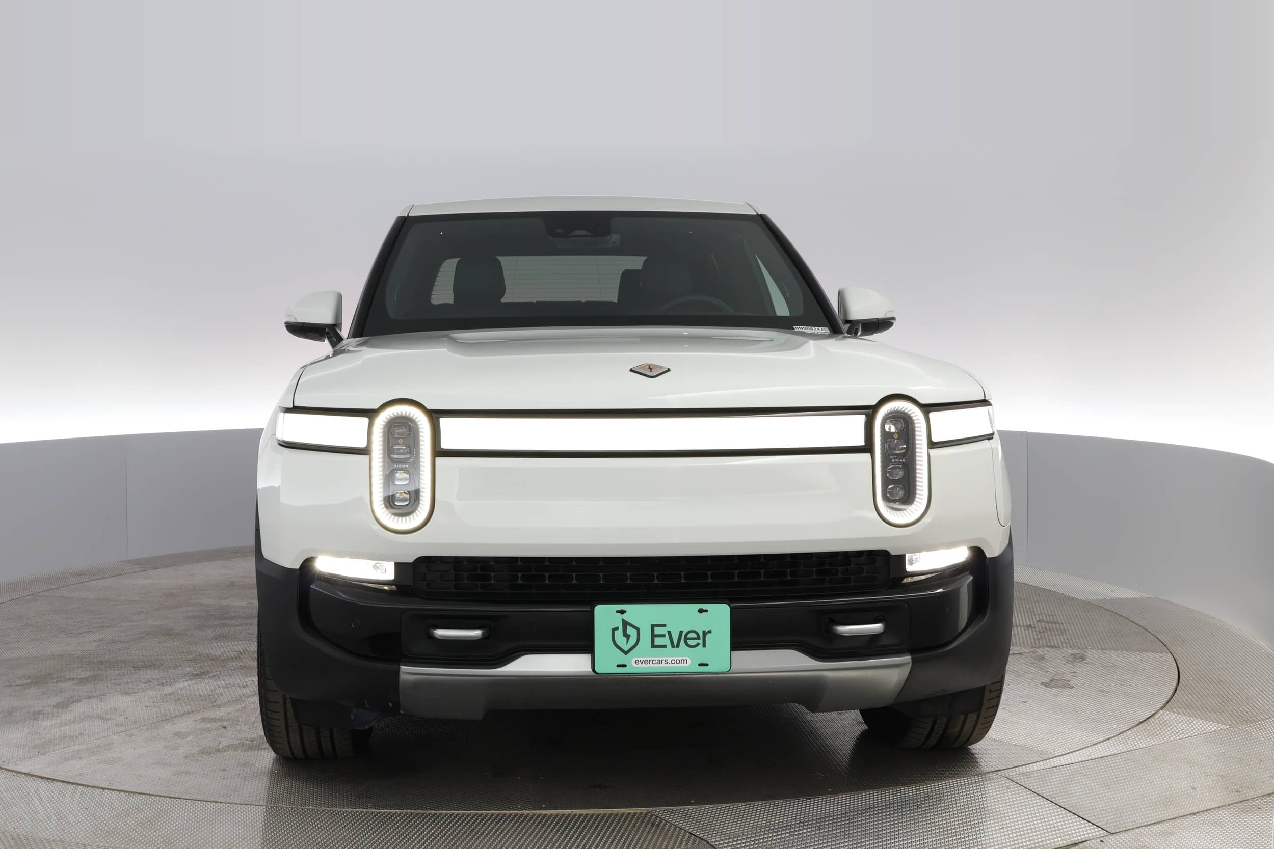 EverCar's Co. vehicle image for Rivian R1T - 2022 Adventure on EverCars Co.