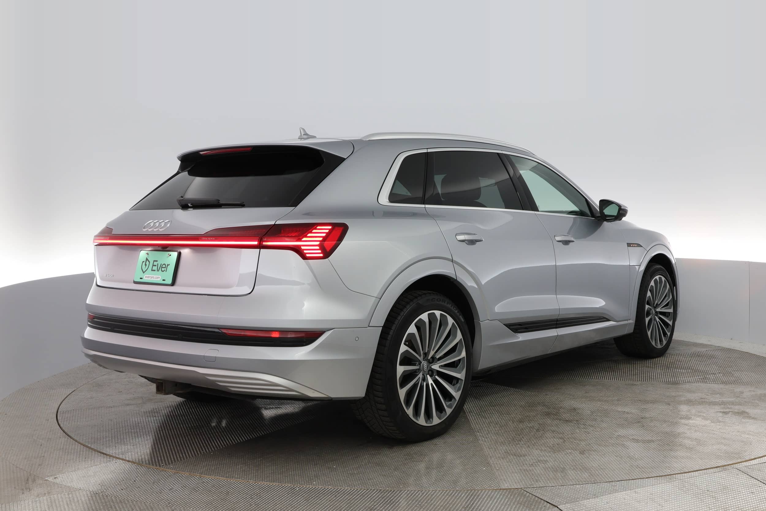 EverCar's Co. vehicle image for Audi e-tron - 2019 Prestige on EverCars Co.