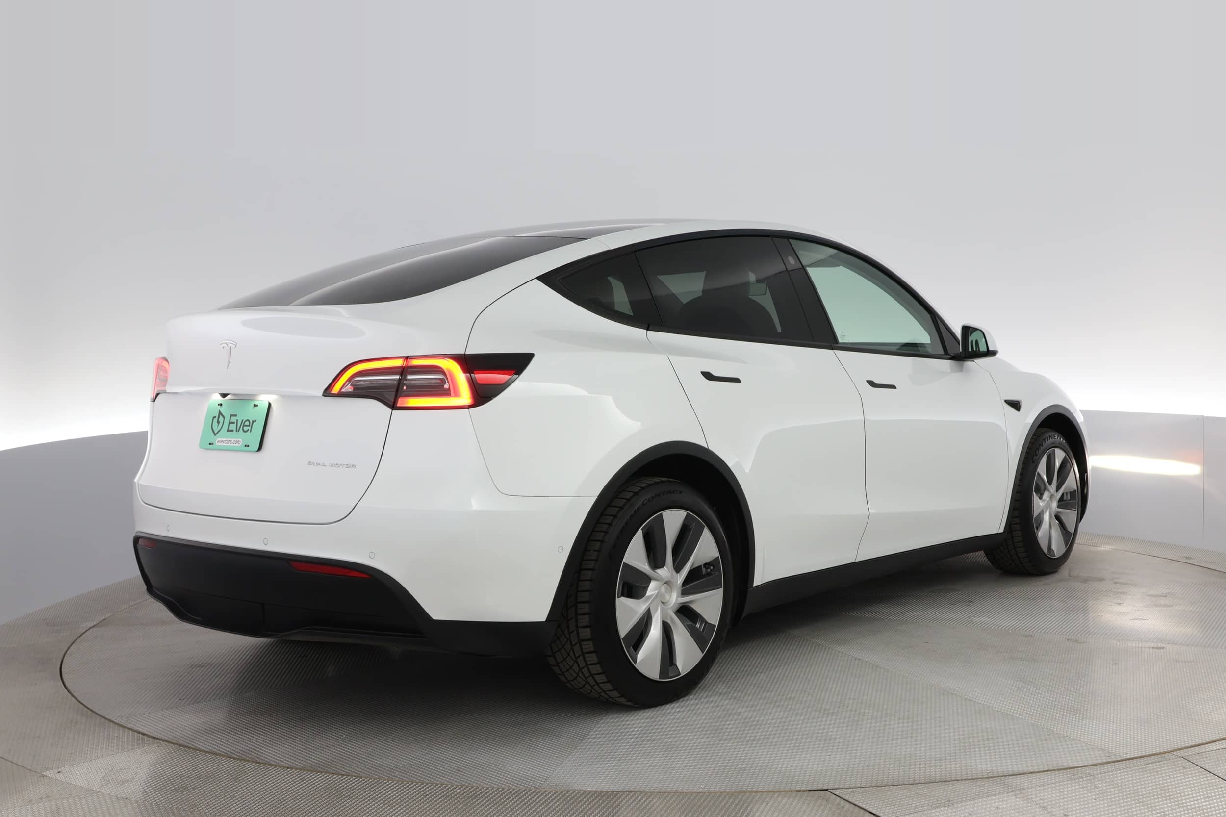 EverCar's Co. vehicle image for Tesla Model Y - 2021 Long Range on EverCars Co.