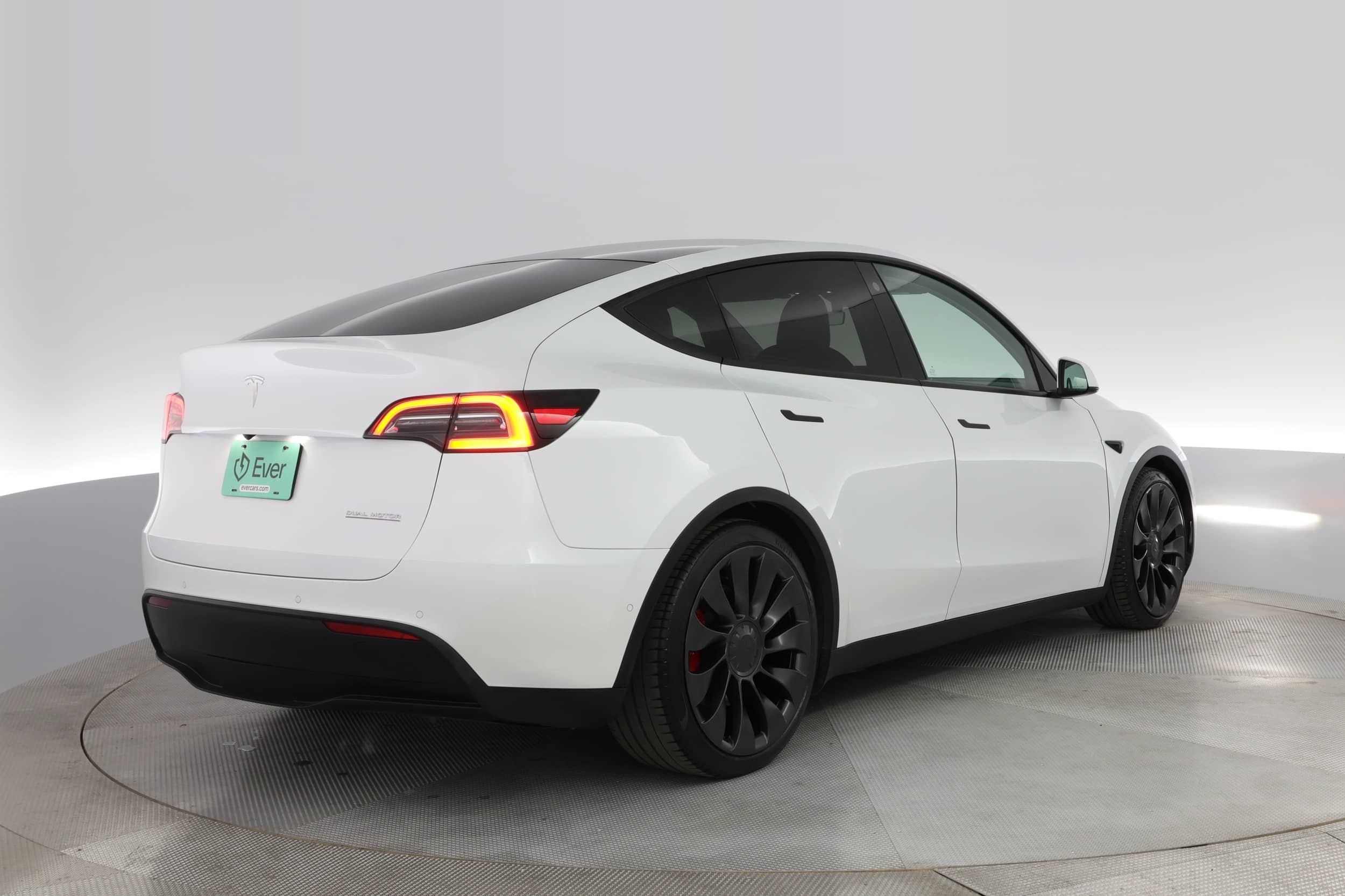 EverCar's Co. vehicle image for Tesla Model Y - 2021 Performance on EverCars Co.