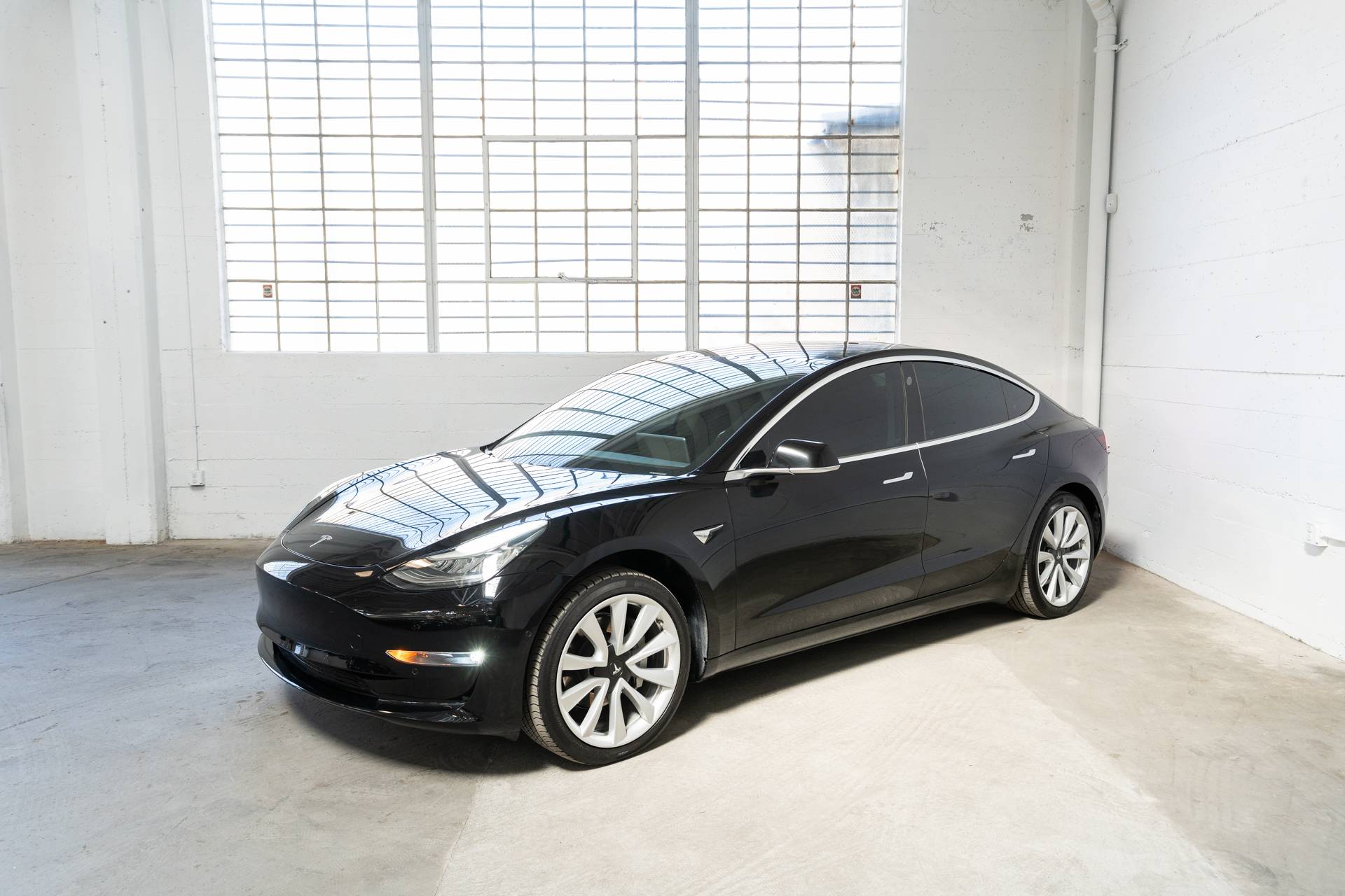 EverCar's Co. extra vehicle's image for Tesla Model 3 - 2019 Standard Range Plus on EverCars Co.