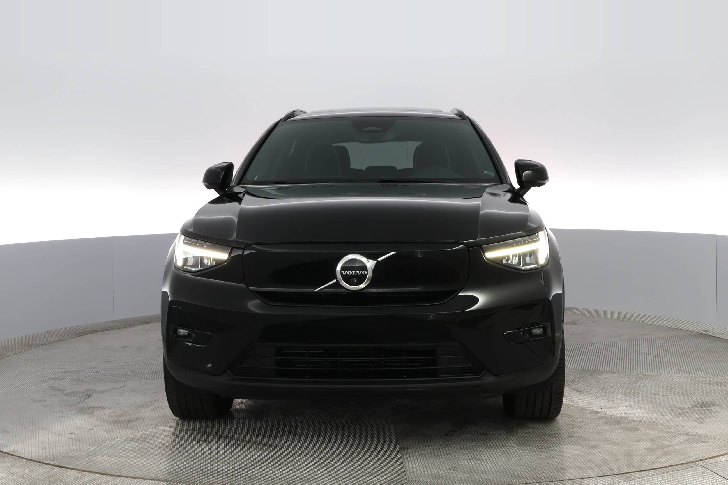 EverCar's Co. vehicle image for Volvo XC40 Recharge - 2023 Twin Plus on EverCars Co.