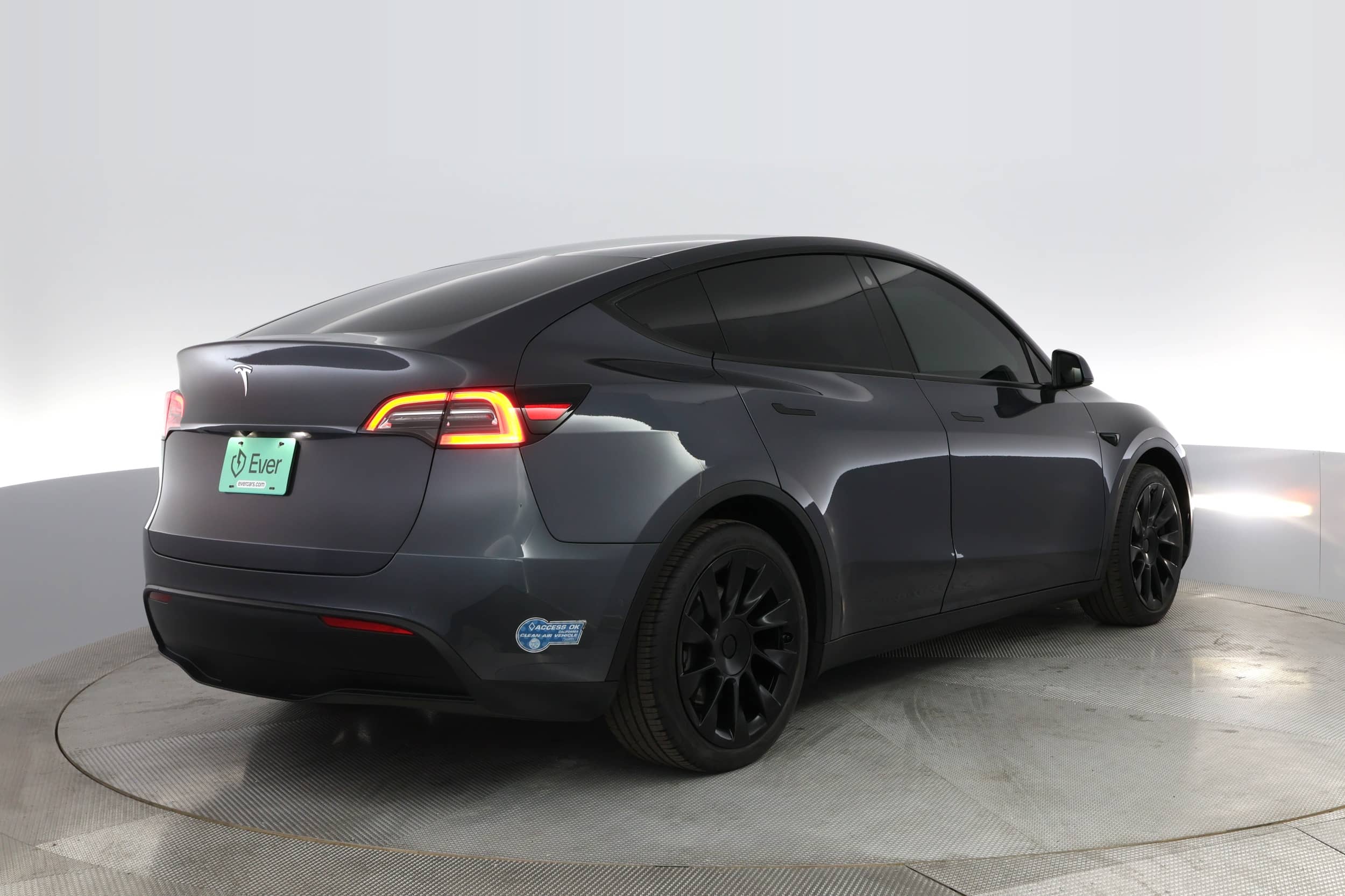 EverCar's Co. vehicle image for Tesla Model Y - 2021 Long Range AWD on EverCars Co.