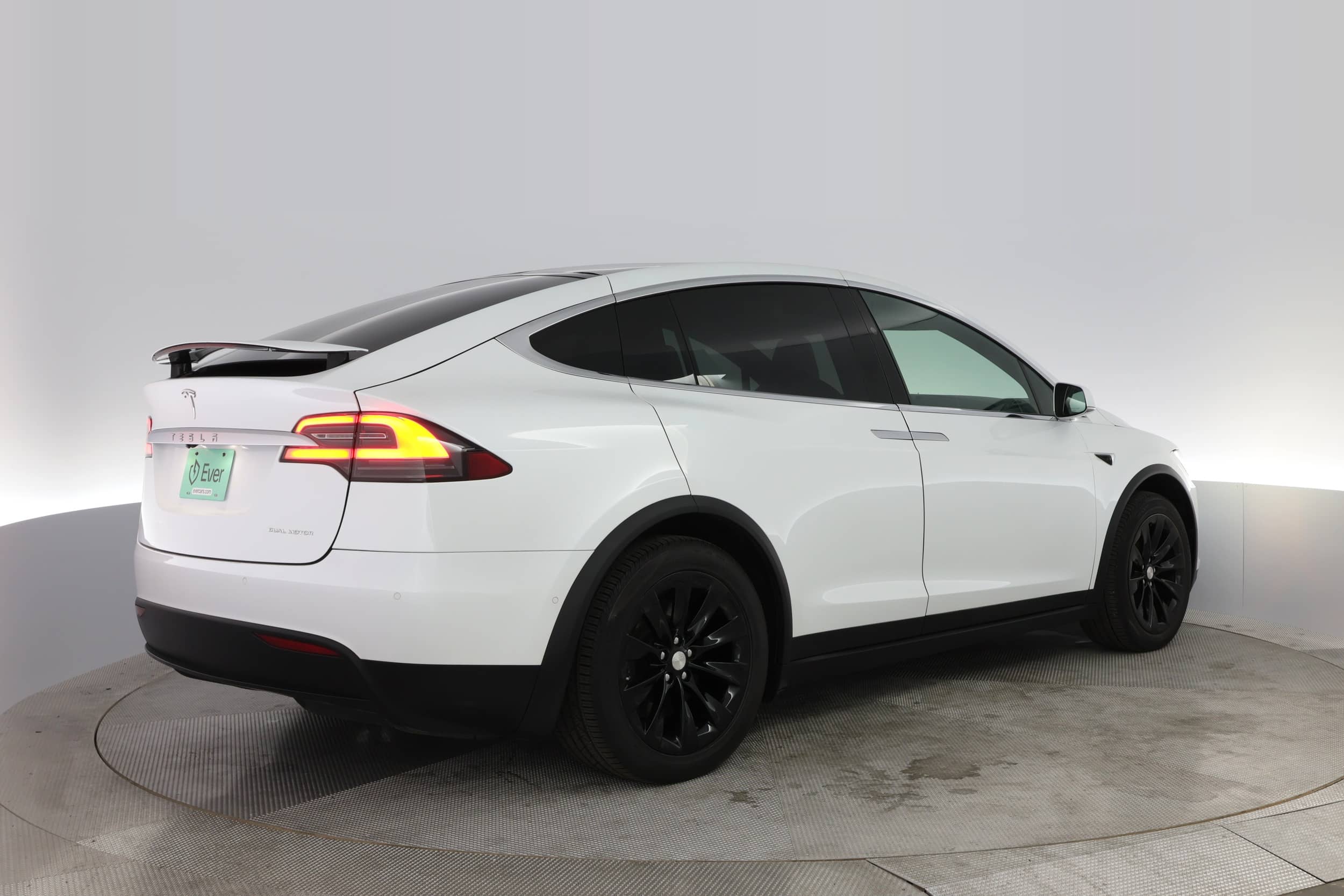 EverCar's Co. vehicle image for Tesla Model X - 2019 Long Range on EverCars Co.